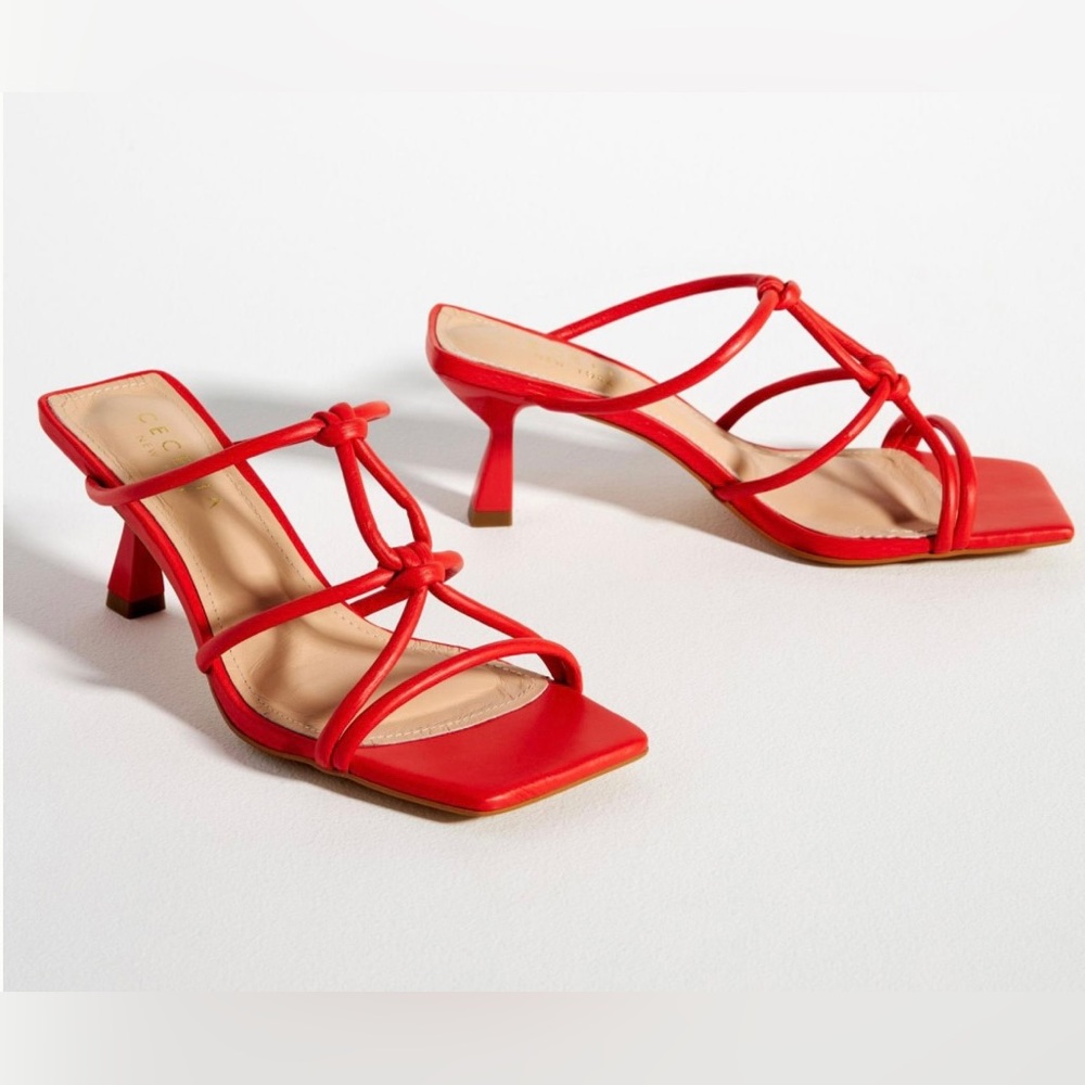 NWT Cecelia New York Terrance Square Toe Heels, Coral